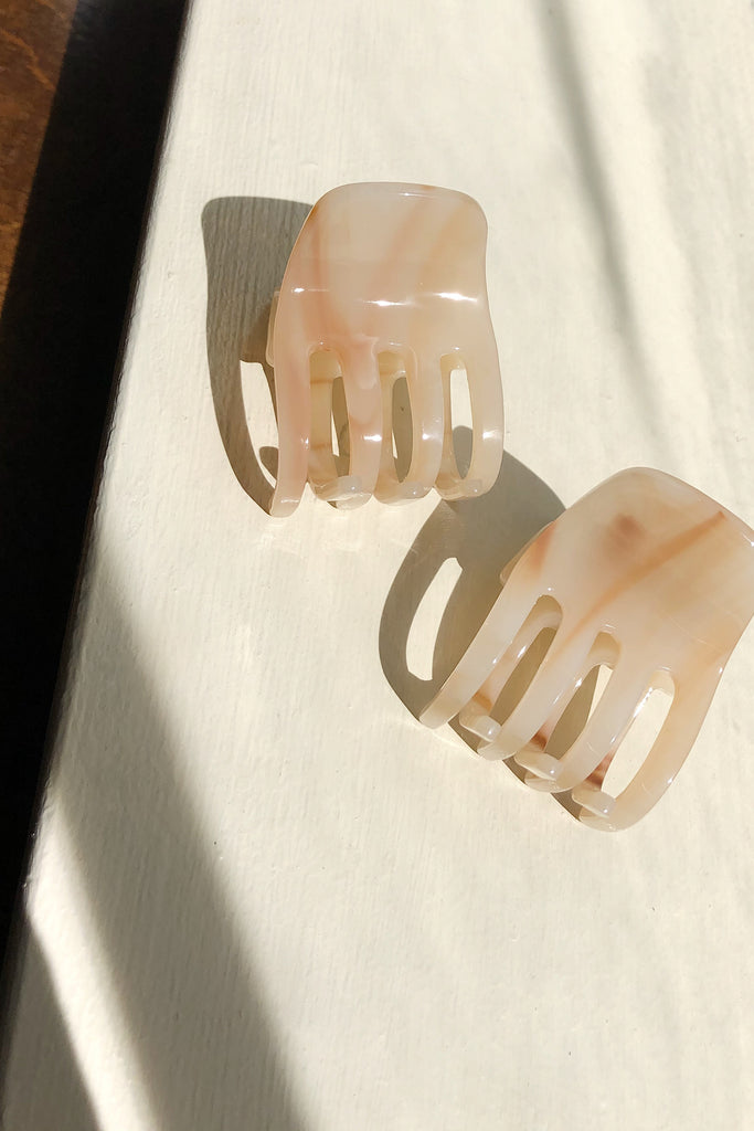 Mini Claw in PEACH